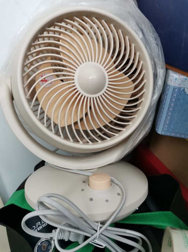 寒风凛冽的冬天终于过去了，春天又特别的短