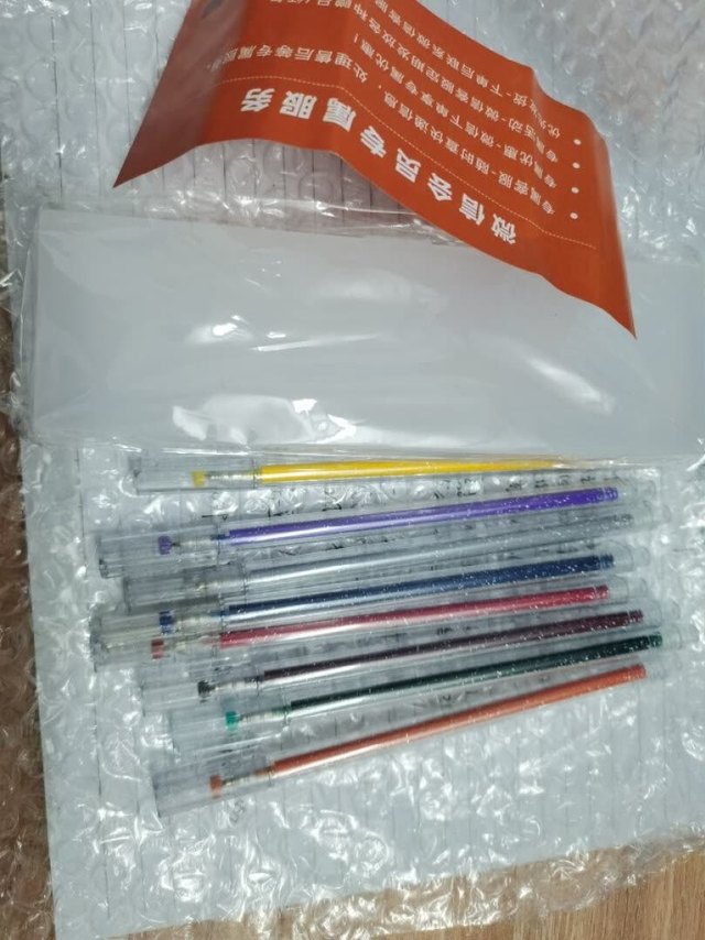 质量好，颜色齐全，包装结实完整。