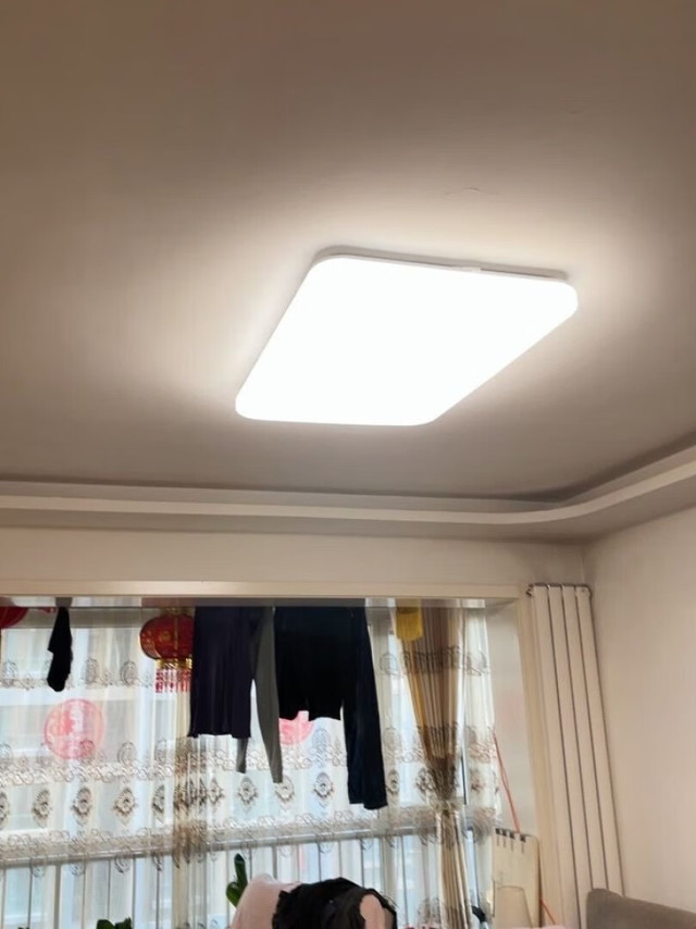这款灯真的太赞了！亮度够，外形也好看！美