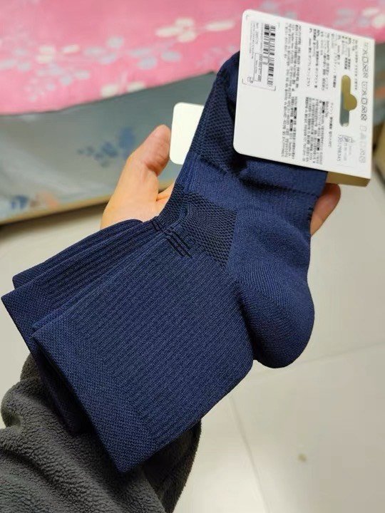 迪卡侬，一双袜子穿三年。