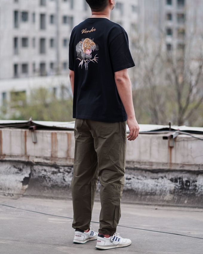 马登男士T恤