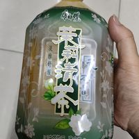 3.9元这一大瓶康师傅茉莉清茶