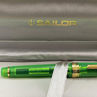 字丑钢笔多 篇五：科技以换壳为本 写乐14K绿色透明F尖