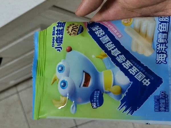 搞活动一元一袋的鳕鱼肠