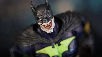 手办与雕像 篇十二：麦克法兰DC多元宇宙 -22号地球 小丑蝙蝠侠