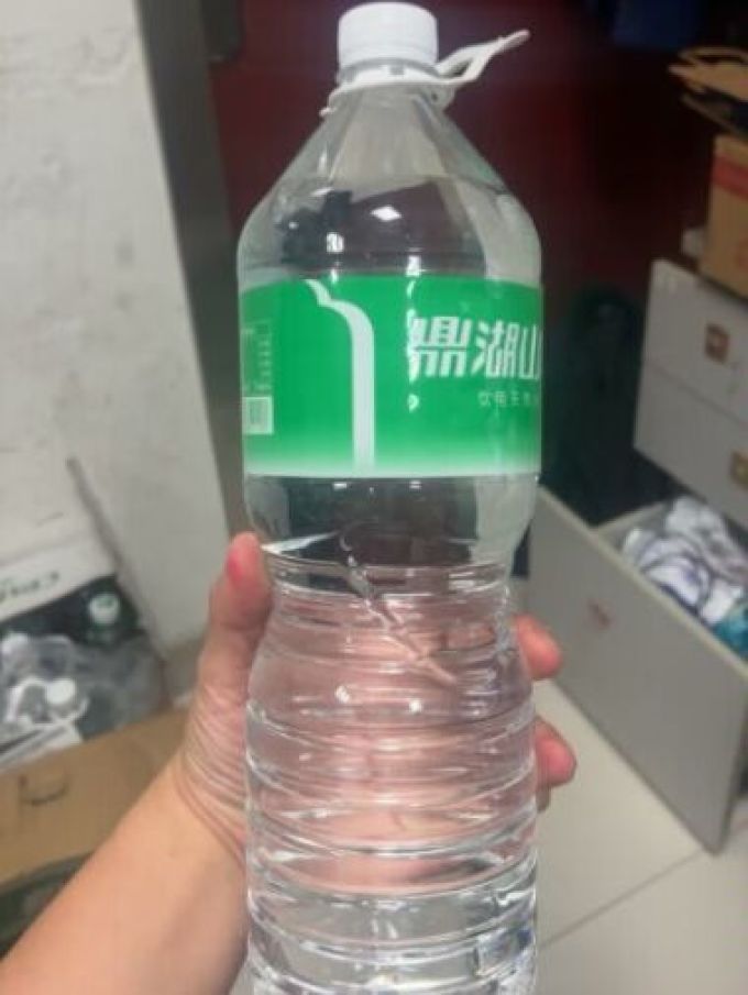 鼎湖山泉饮用水