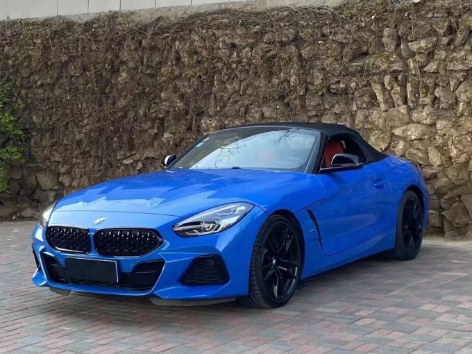 m运动套装跑车驾驶体验:上海车展宝马的这台热门车型特别喜欢蓝色的