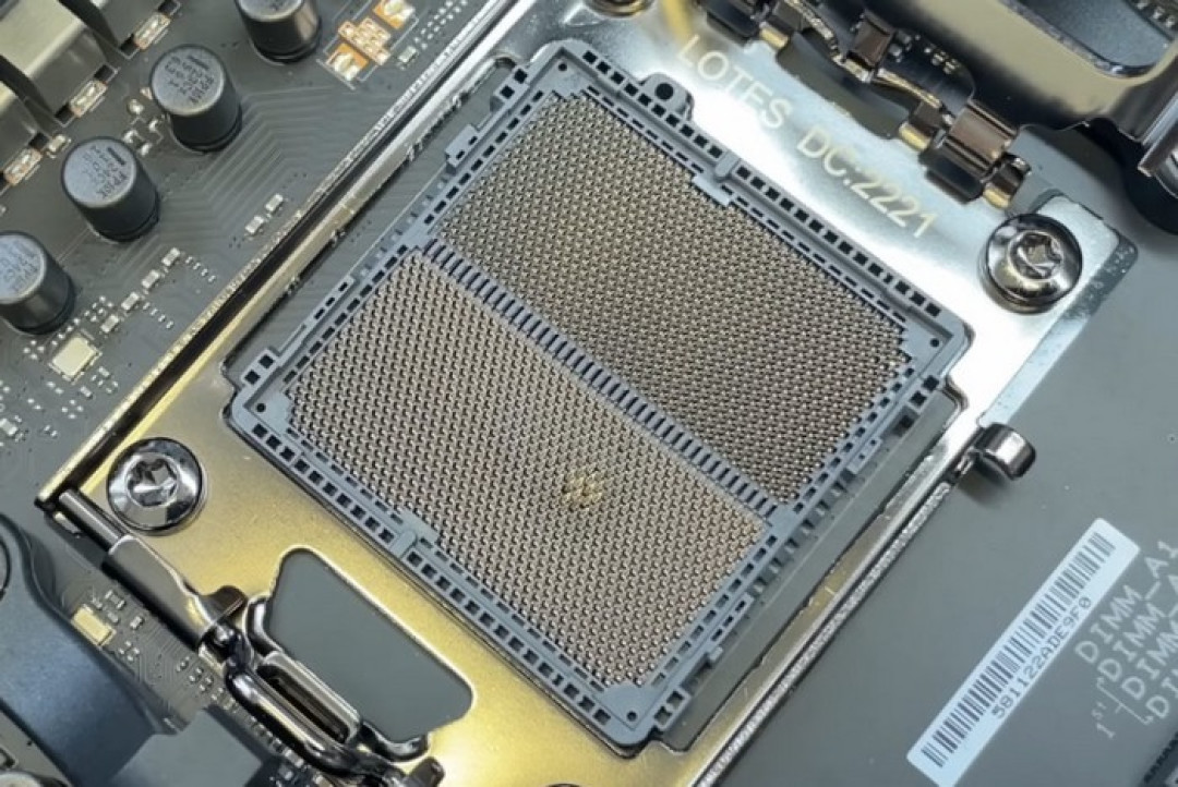 网传丨烧了！AMD Ryzen 7000X3D系列和华硕主板发生烧毁重大问题