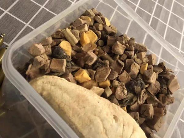 冻干猫零食鸡肉粒宠物鸡胸肉鹌鹑多春鱼发腮