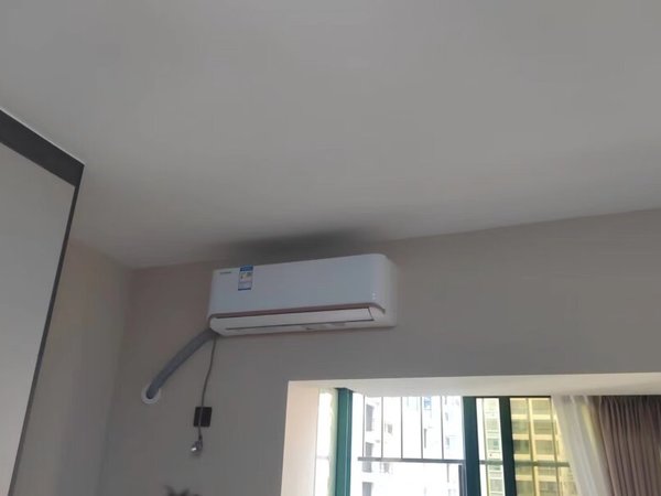 空调不错，发货速度和安装速度都超快，服务