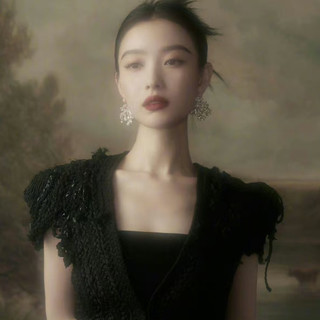 倪妮高叶，女明星红毯绝美天鹅颈，不用减肥视觉瘦10斤！亲试3个方法一键达成！