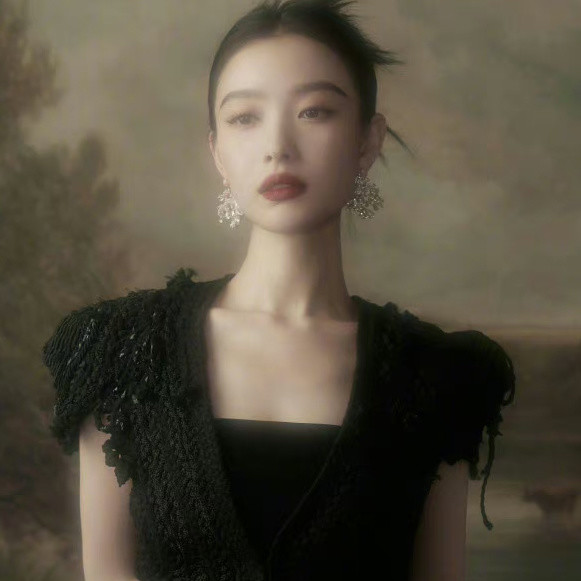 倪妮高叶，女明星红毯绝美天鹅颈，不用减肥视觉瘦10斤！亲试3个方法一键达成！