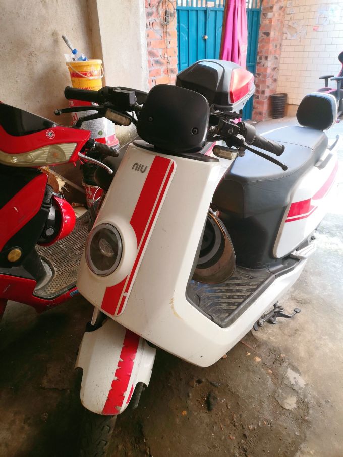 小牛电动电动车