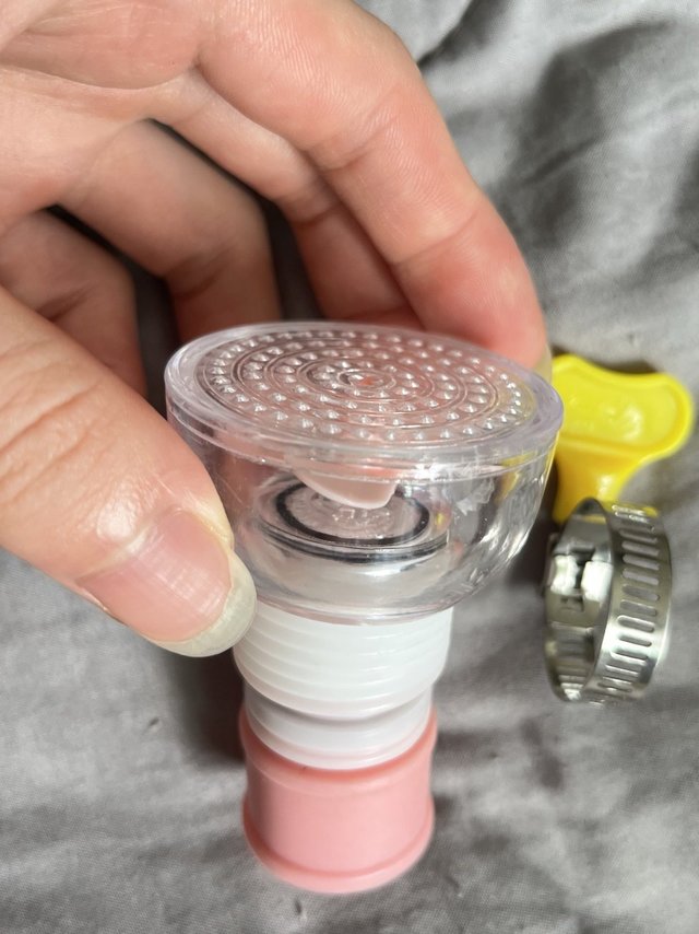 粉粉嫩嫩的水龙头真的很好看