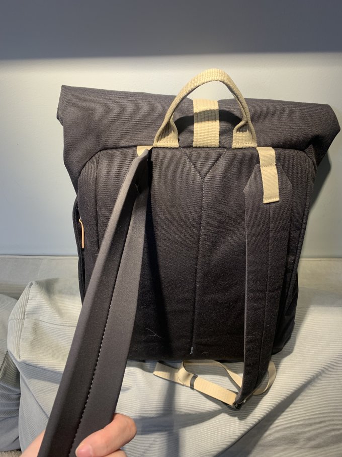 bellroy男士双肩包怎么样 面料材质:面料很好,很厚实 款._什么值得买