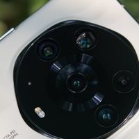 荣耀旗舰价格“腰斩”,IP68+100倍变焦,12G+512G仅3689元