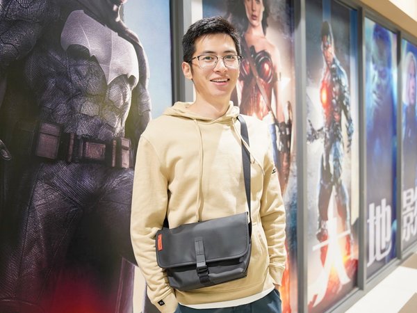 入手潮男同款邮差包，对象距离潮男还有几步