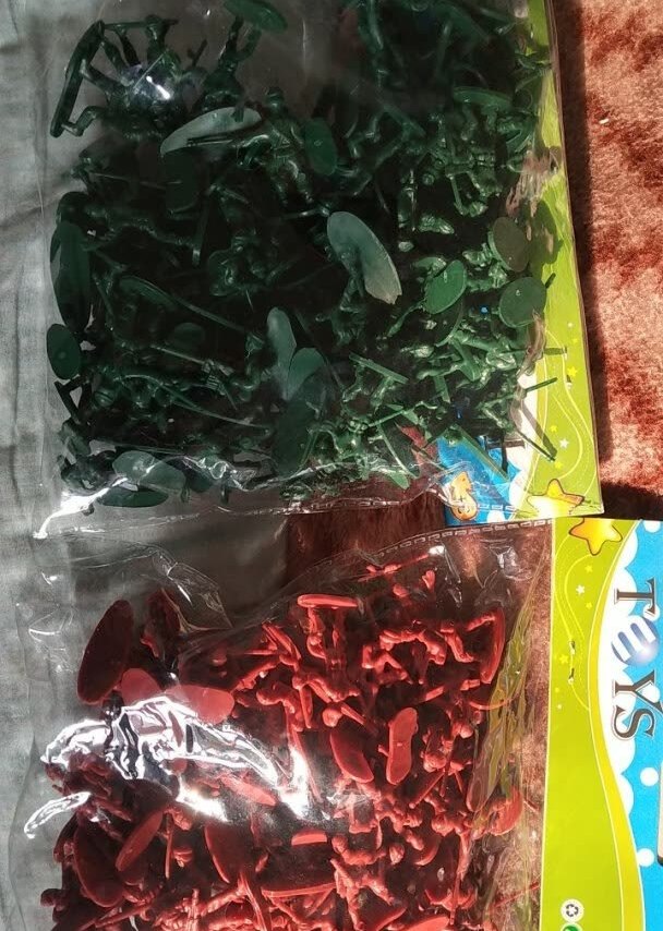 挺好的，一共2包，就是太小了，哄小孩子