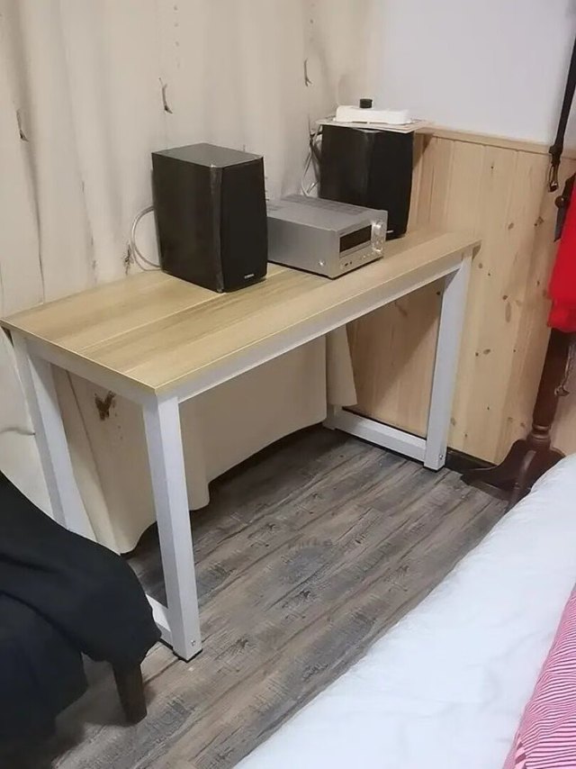 挺不错的一款书架，孩子挺喜欢的，书架挺牢