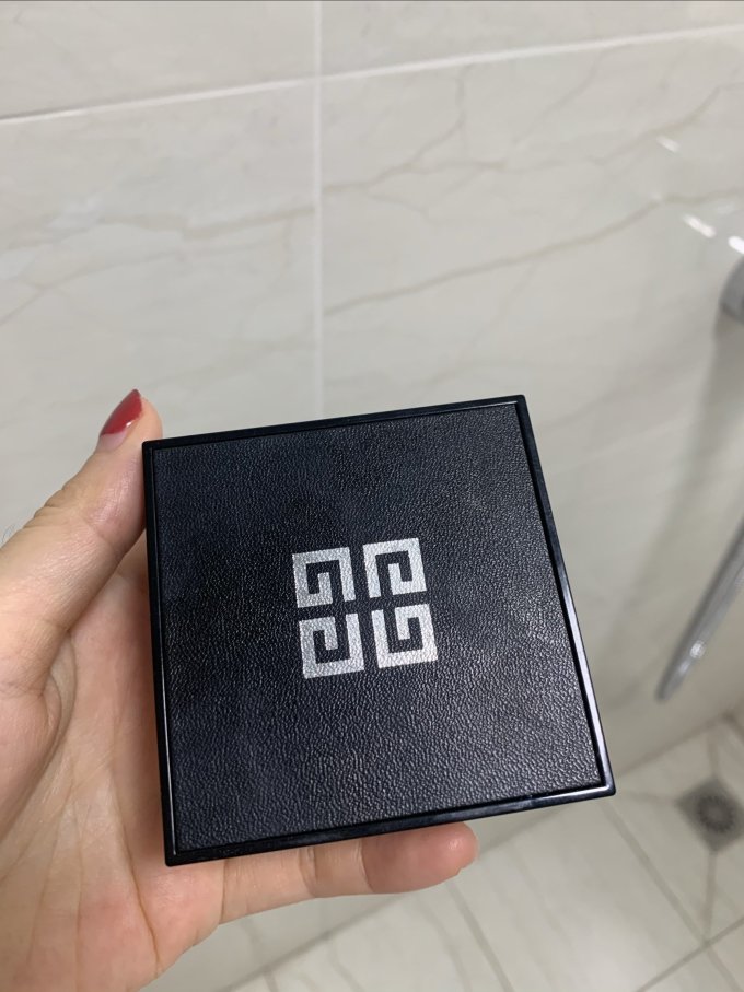 散粉蜜粉