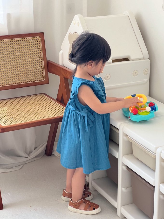 泰兰尼斯童鞋
