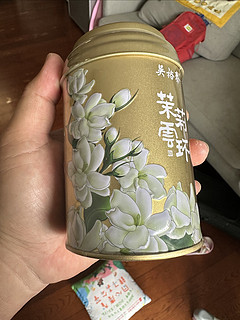 吴裕泰的茉莉云环，挺好的。