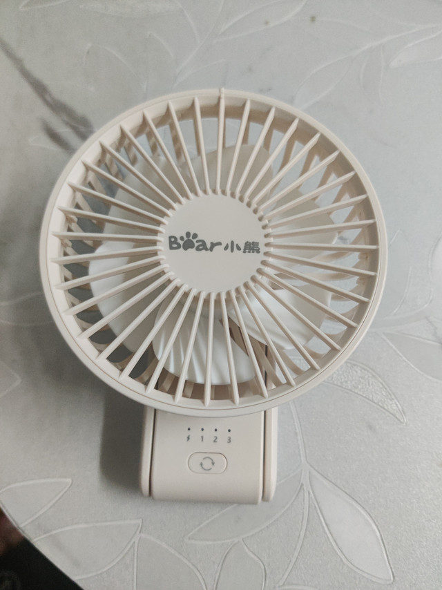非常好用，风量很足很凉快，声音很安静，不