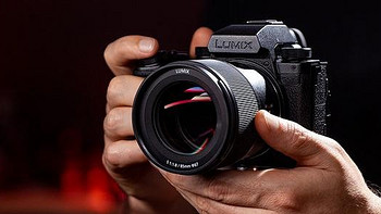 松下 LUMIX S5IIX 正式上市，并迎来新固件更新，支持两种RAW格式外录