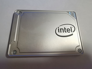 英特尔（Intel）256GB SSD固态硬盘 SATA3.0