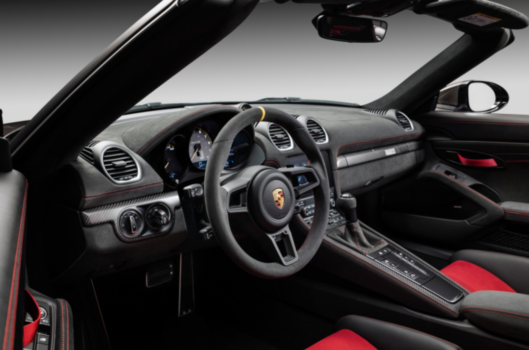 保时捷718 Spyder RS售价公布  157.8万元，最后一款燃油718新款车型