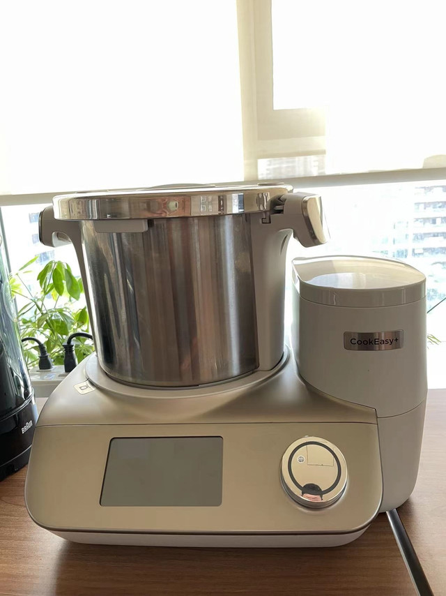 
市面上大多数料理炒菜机都是侧重为不会下