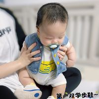 儿子的第一双鞋