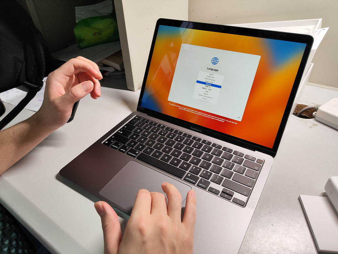 苹果MacBook Air 2020款M1 芯片版笔记本电脑怎么样2020年发布的苹果