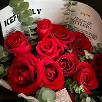 520的玫瑰花束，可以安排起来了，给她的浪漫要准时送达啊