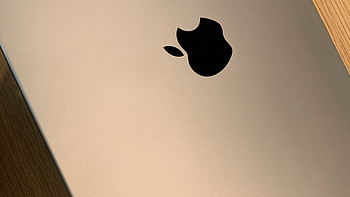 没有年终的一年，又花一万多买了Apple MacBook Pro 14英寸 M2 Pro芯片，希望靠它带来更多价值money￼～