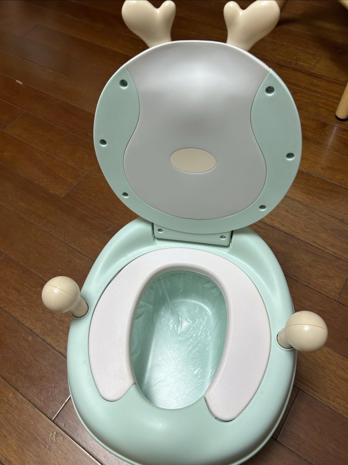 婴儿坐便器
