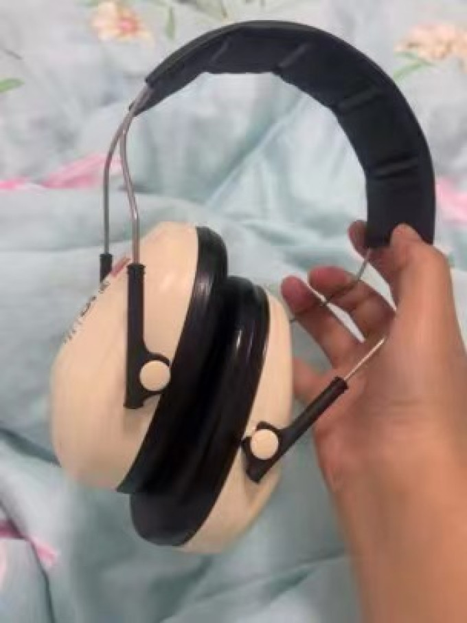 防毒面具
