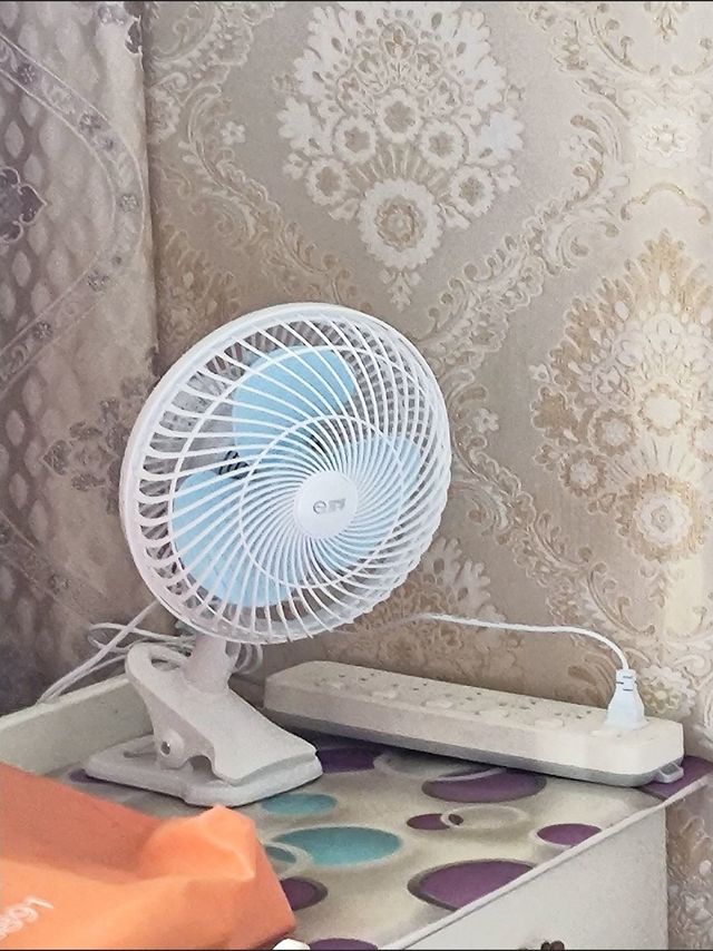 骆驼8寸上下左右手动自由调节自如