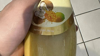 这款椰子芒果饮料真的味道特别奇特