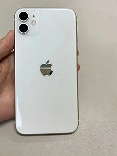 iPhone屈服了 价格杀进3000元内 性价比来了