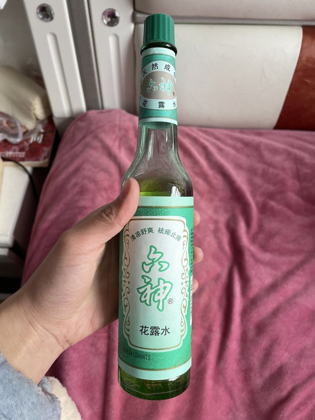 六神花露水夏天必备
