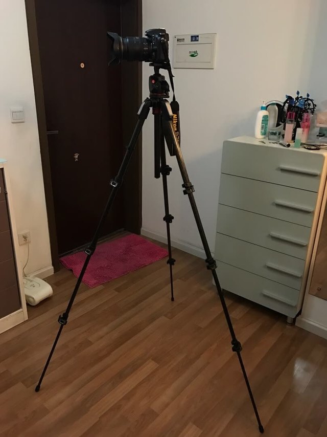 第一次买这么贵的脚架，全碳素，不过还是挺