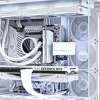 搭建无边海景房——影驰 Z790+ROG 龙王 3+联力积木风扇 P28 装机展示