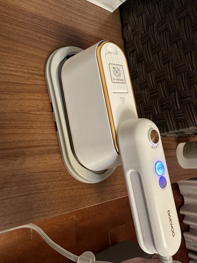 看了很多熨烫机,最终还是选择大宇,衬衫西
