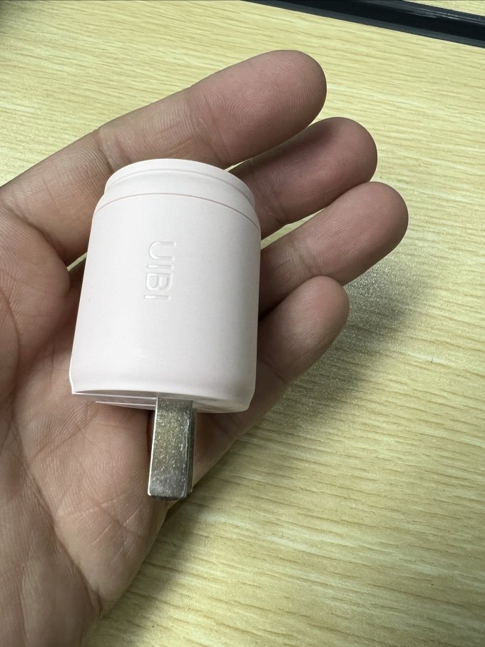 柚比充电器