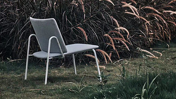 设计家具 篇一：庭院椅的雅趣，品质都在线条和细节里，设计师款单椅鉴赏