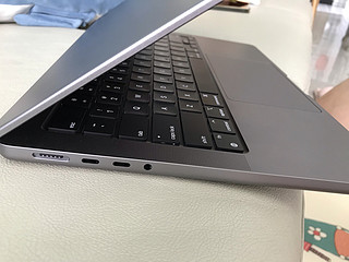 Mac Book pro，14寸，终于下手了