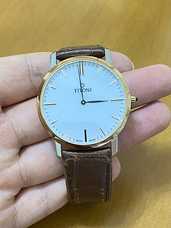 梅花（Titoni）手表纤薄系列
