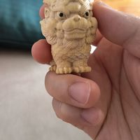 可摆可把玩~就是有点扎手~
