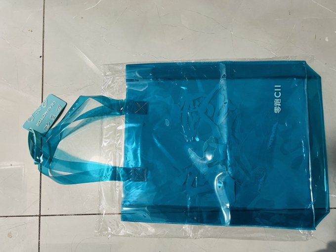 零跑汽车收纳用品